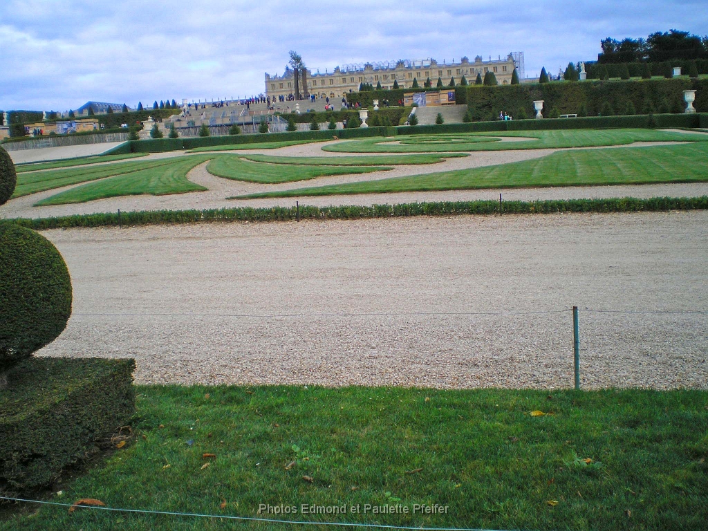 vue de versailles les jardins.jpg - Château de Versailles. Septembre 2013.     